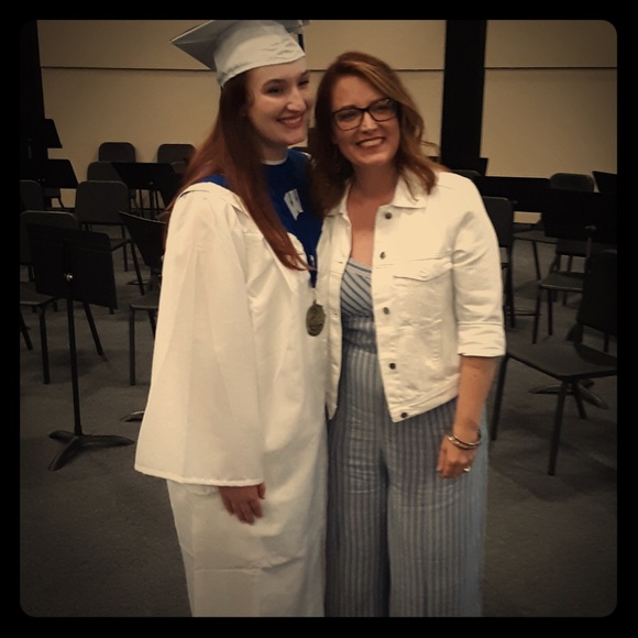 Meet your Posher, Shellie - Picture 1 of 1